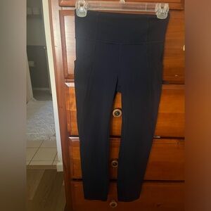 Navy Lululemon cropped leggings with pockets size 4.
